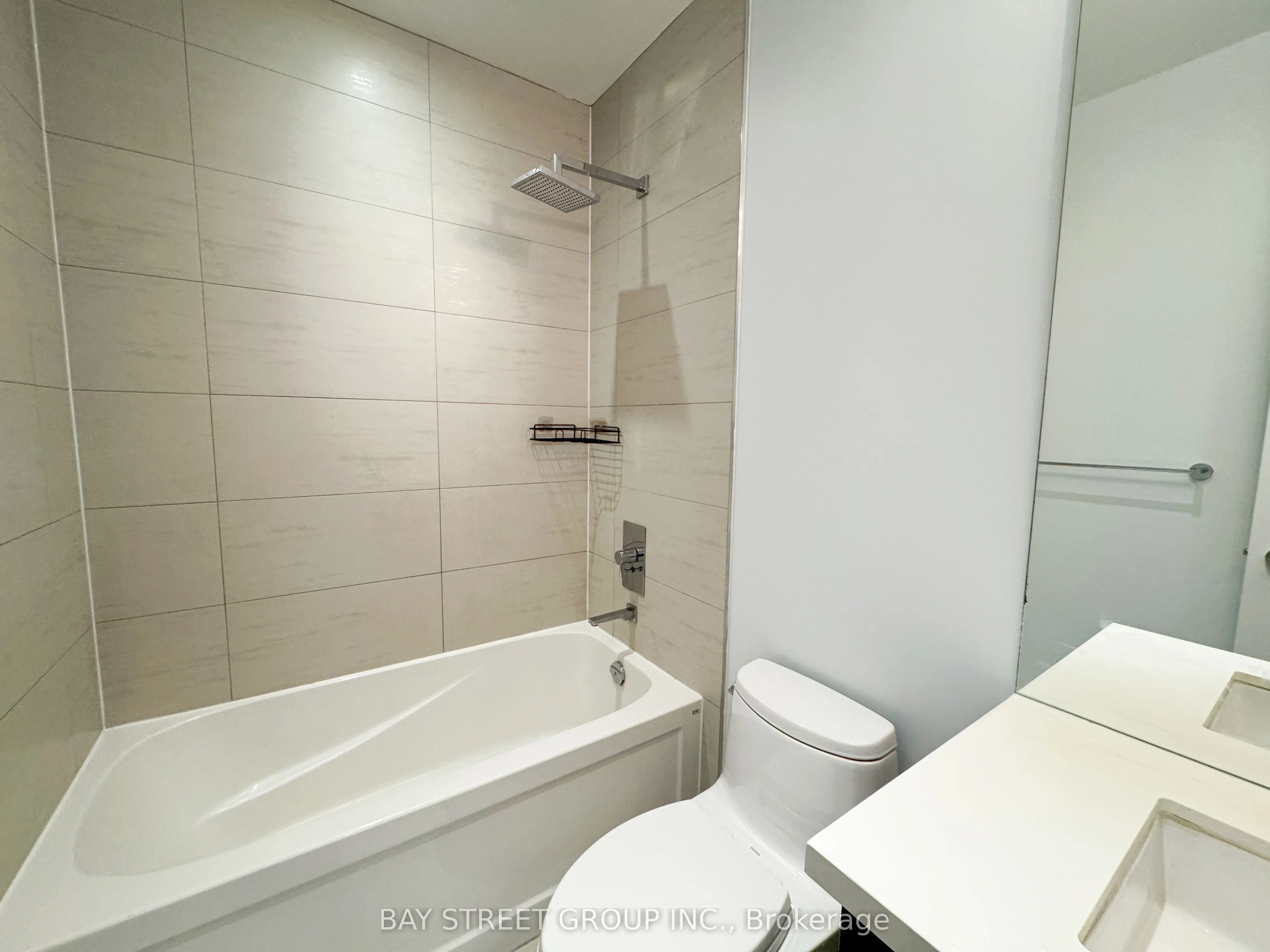 39 Queens Quay E, #341