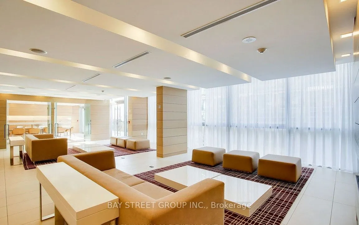 39 Queens Quay E, #341
