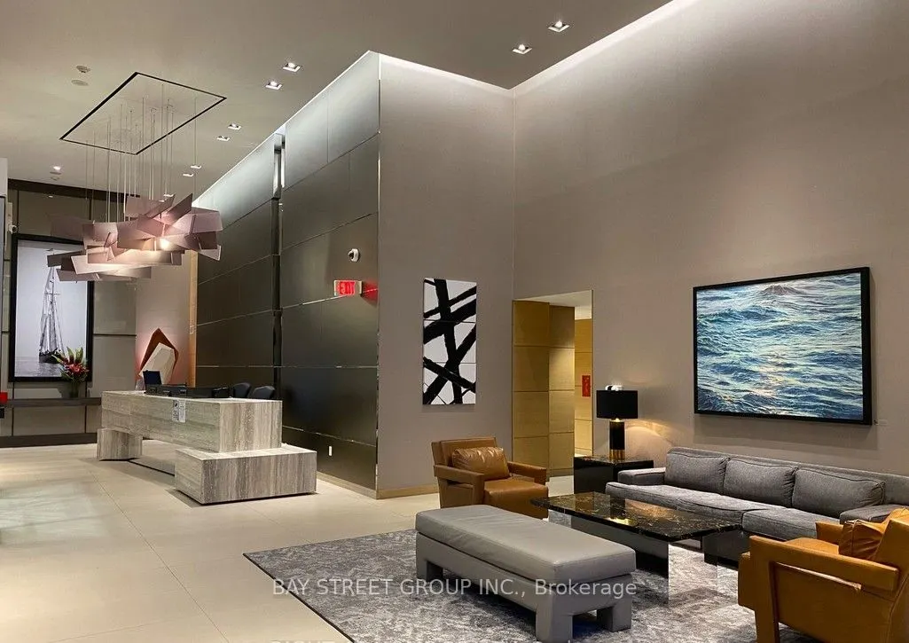 39 Queens Quay E, #341