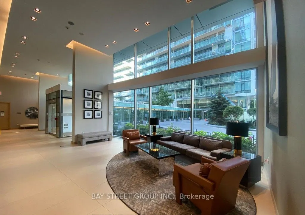 39 Queens Quay E, #341