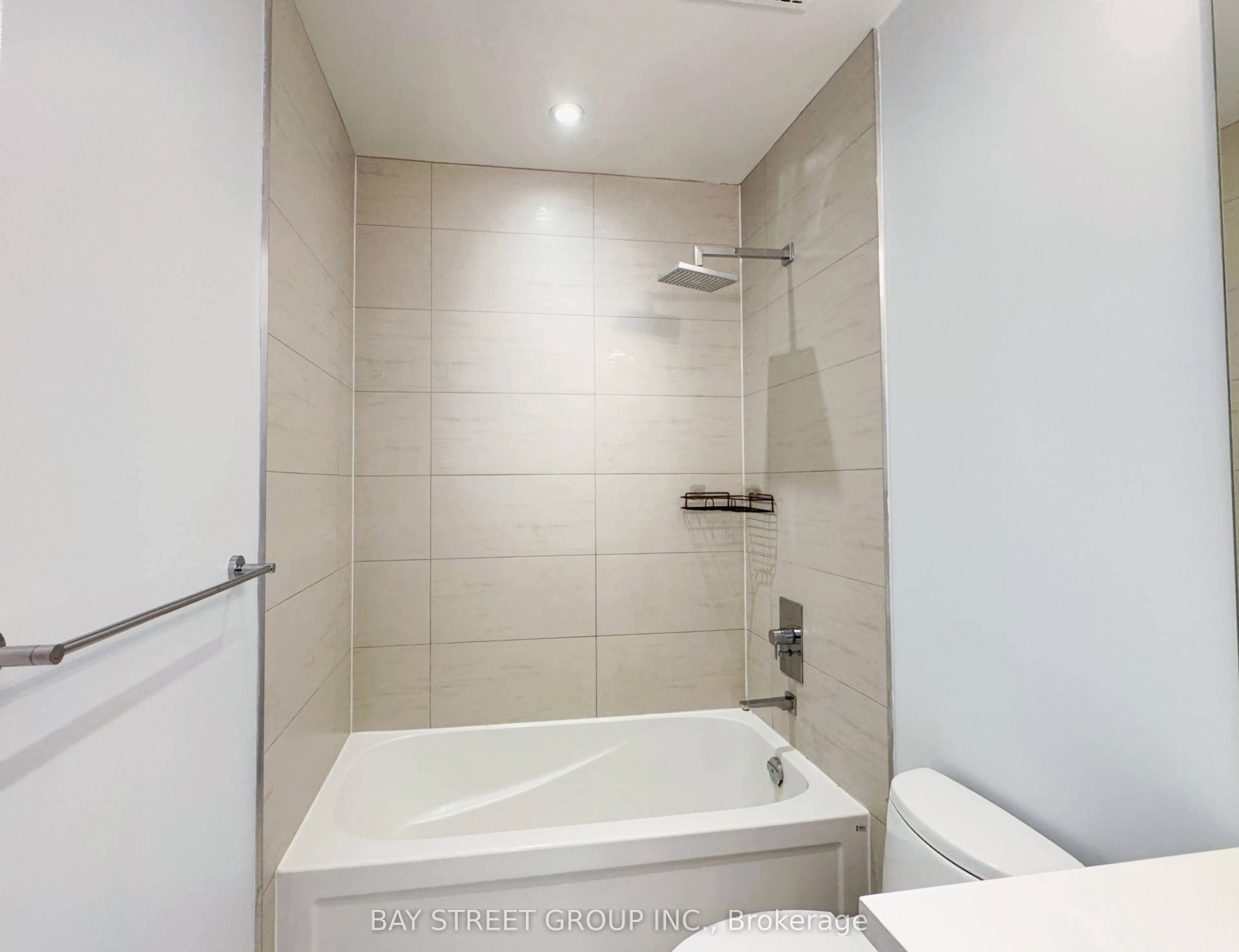 39 Queens Quay E, #341