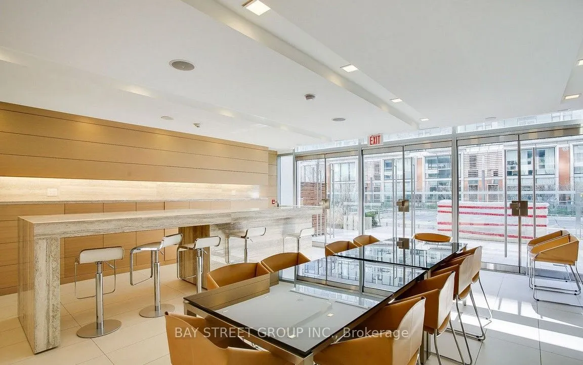 39 Queens Quay E, #341