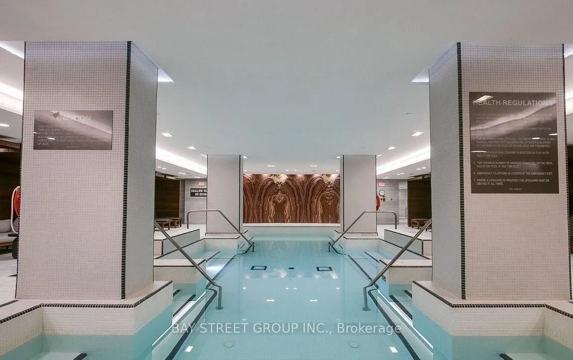 39 Queens Quay E, #341