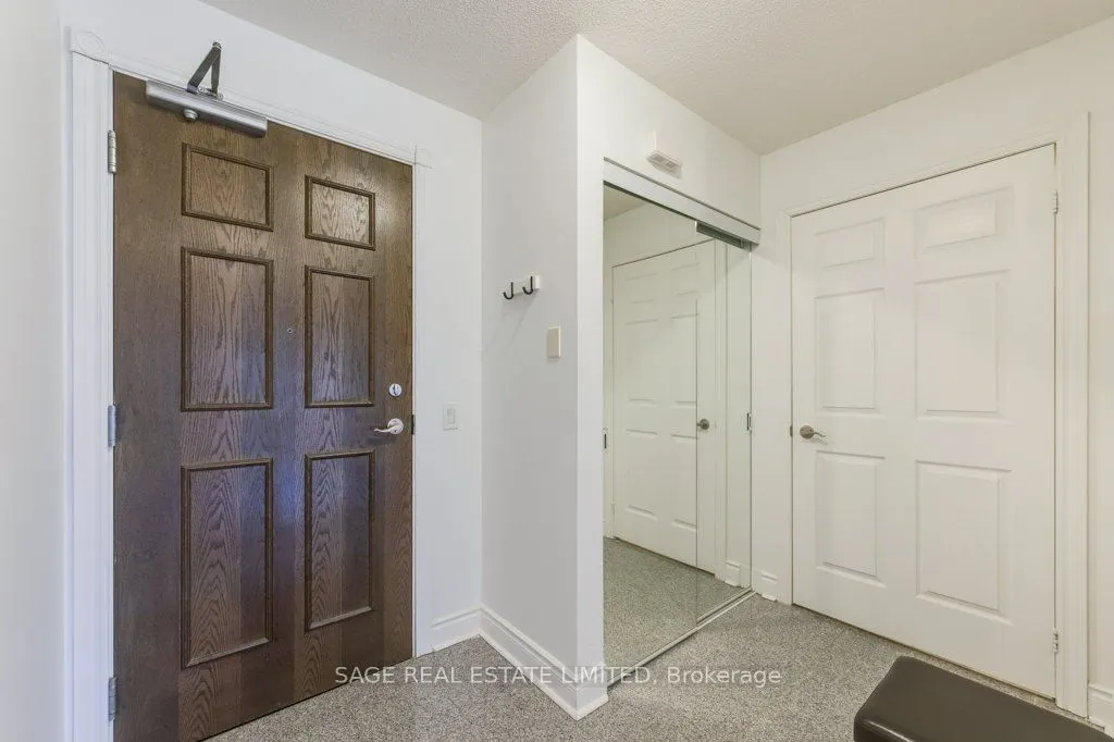 12 Rean Drive, #307