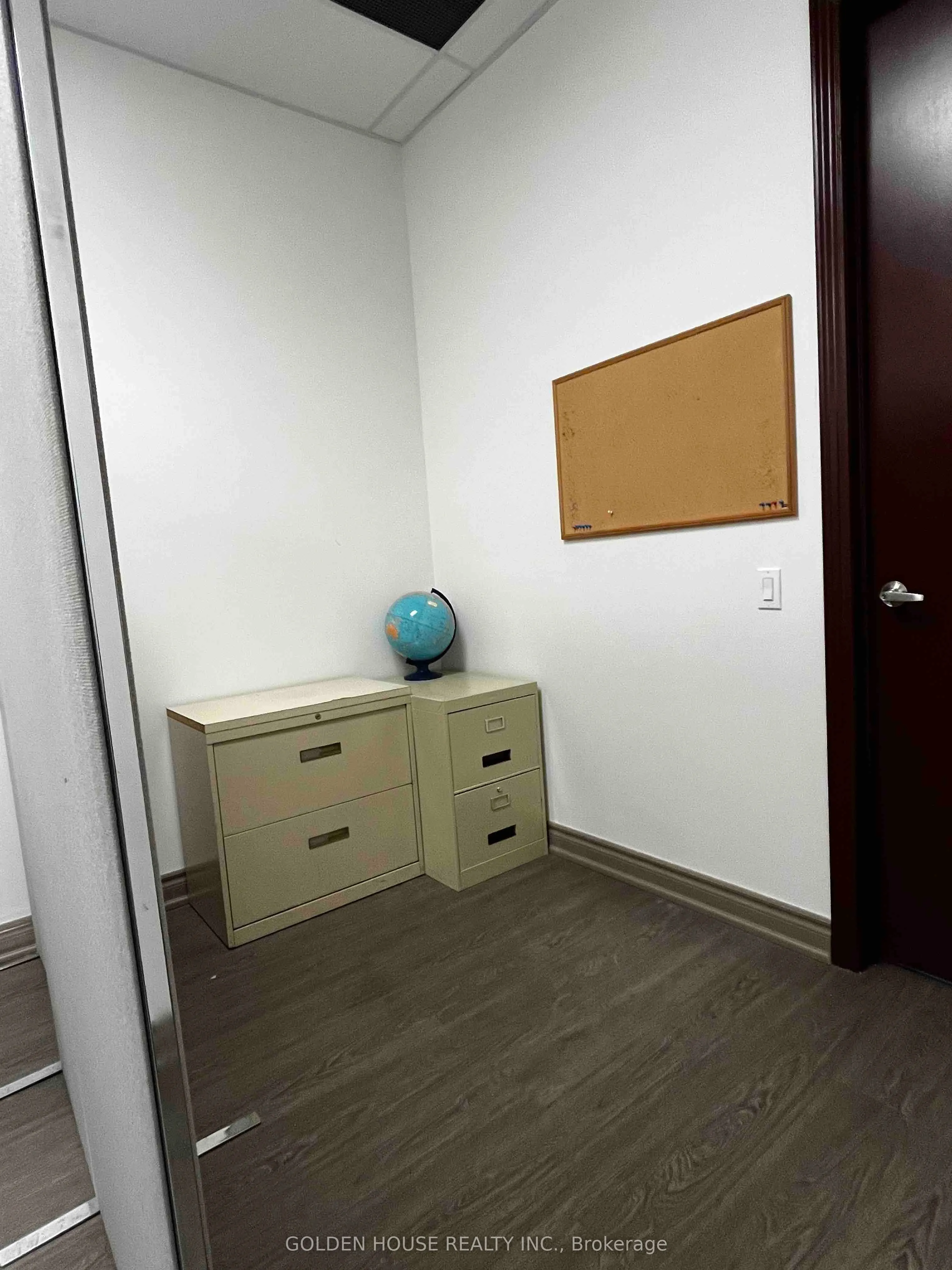 4789 Yonge Street, #606