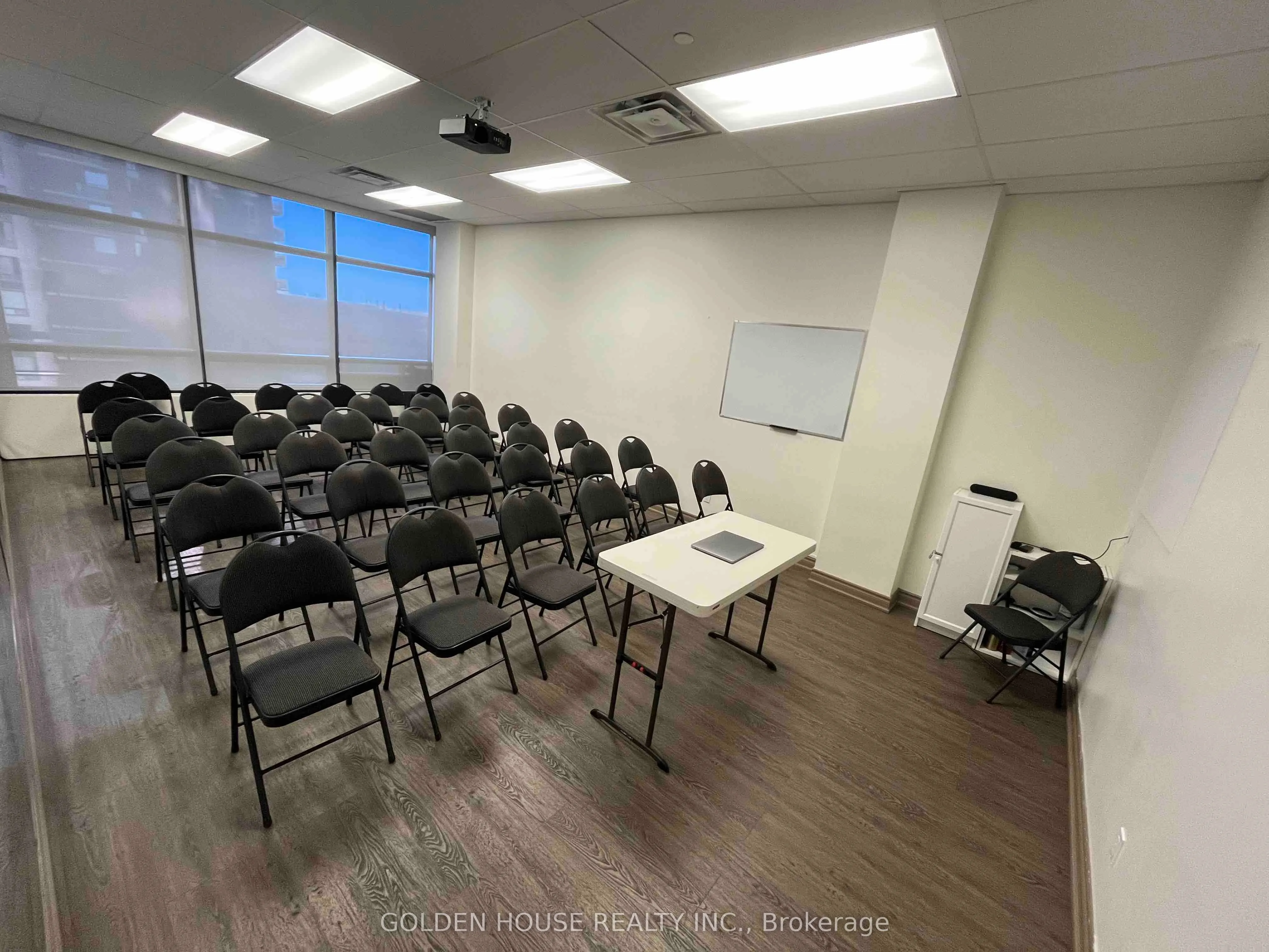 4789 Yonge Street, #606