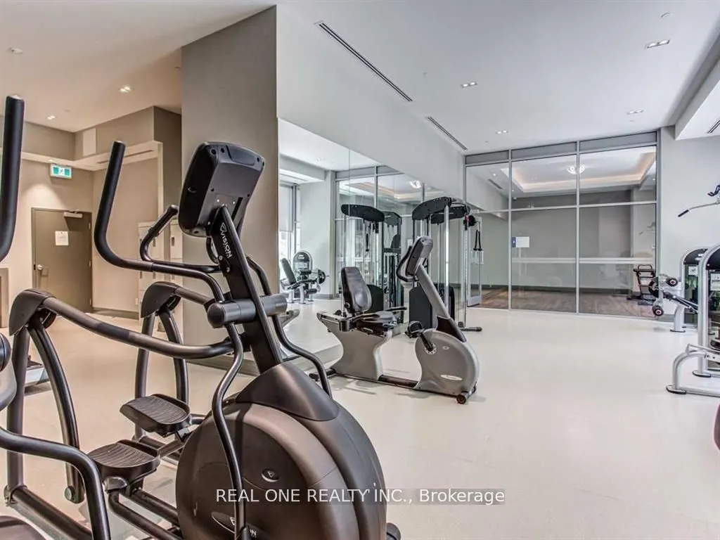 591 Sheppard Avenue E, #925
