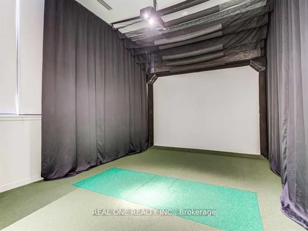 591 Sheppard Avenue E, #925