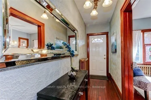 57 Kenwood Avenue