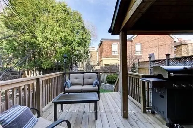 57 Kenwood Avenue