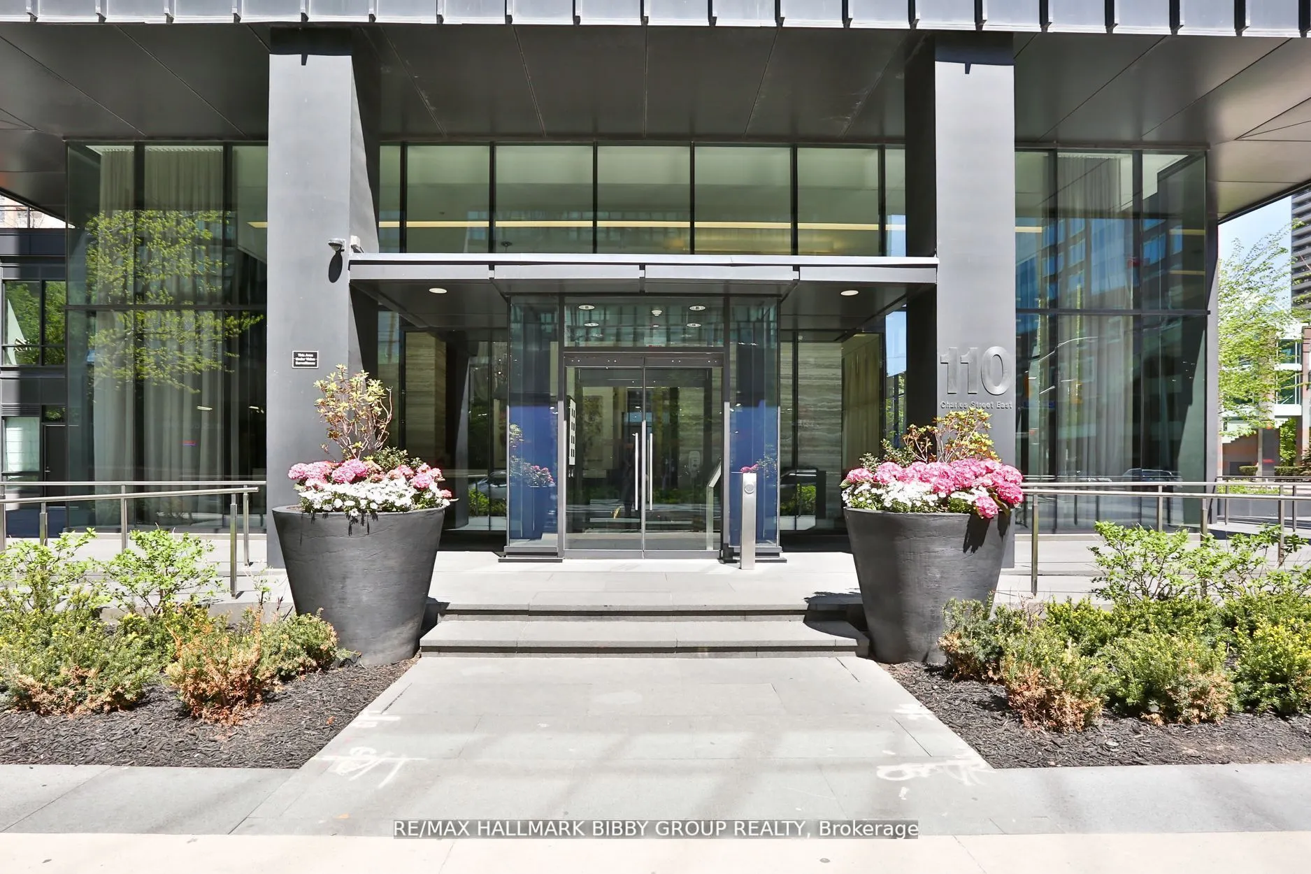 110 Charles Street E, #3106