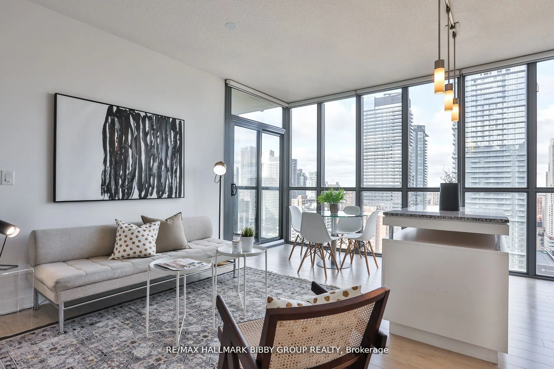 110 Charles Street E, #3106