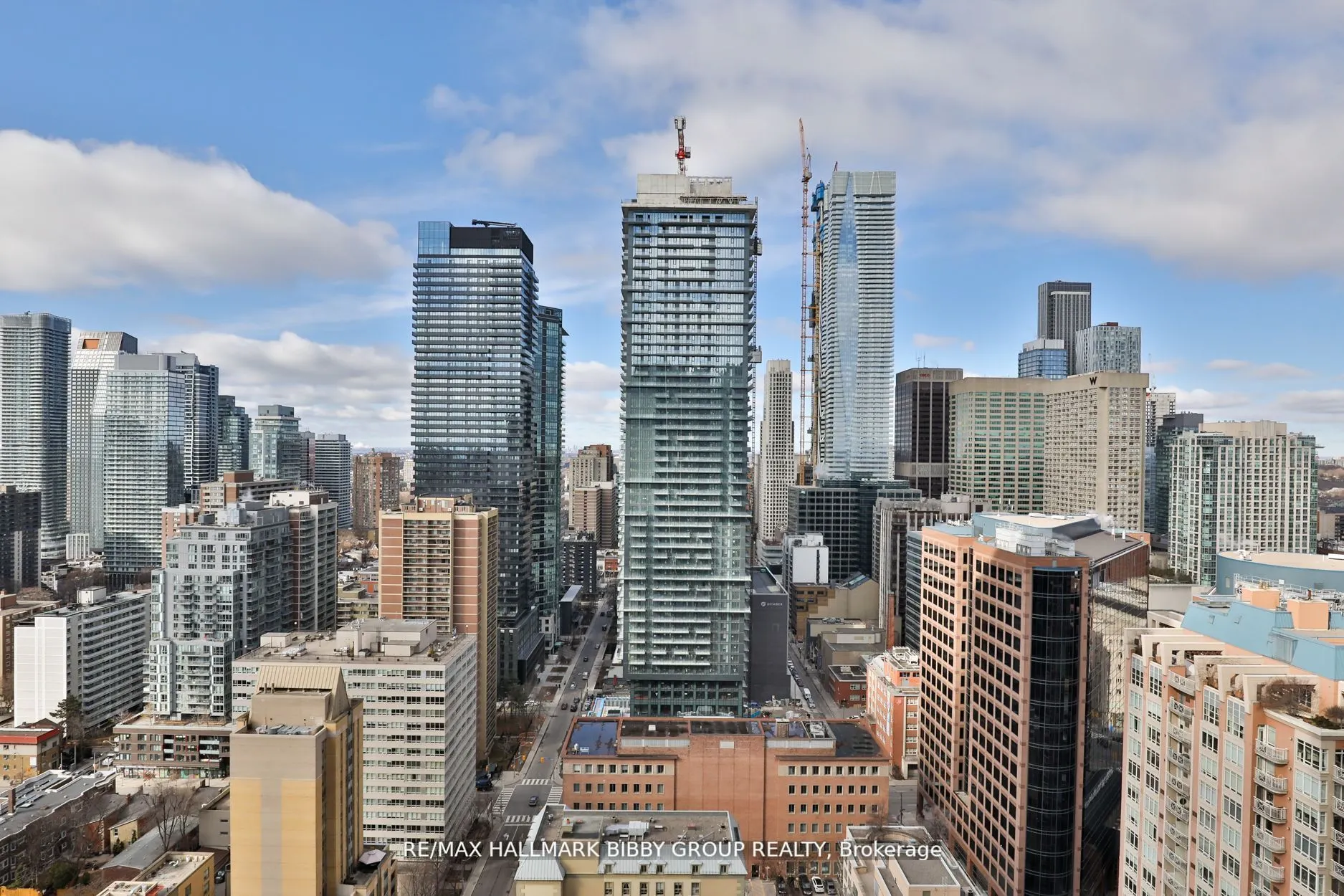 110 Charles Street E, #3106