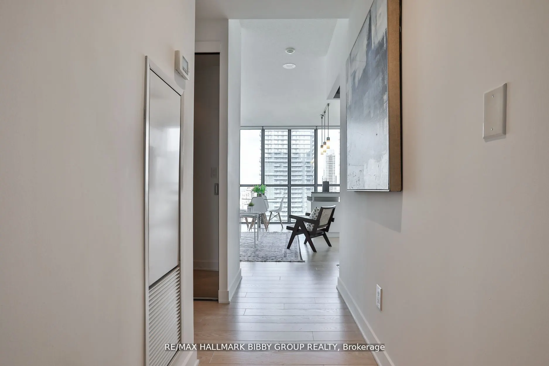 110 Charles Street E, #3106