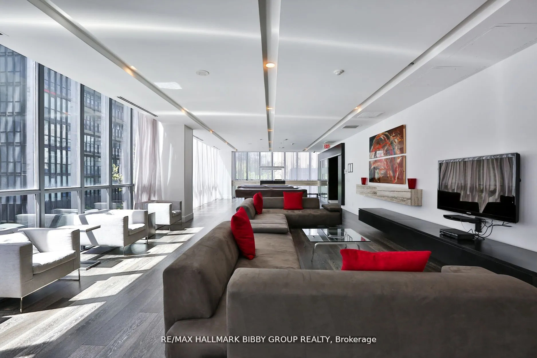 110 Charles Street E, #3106