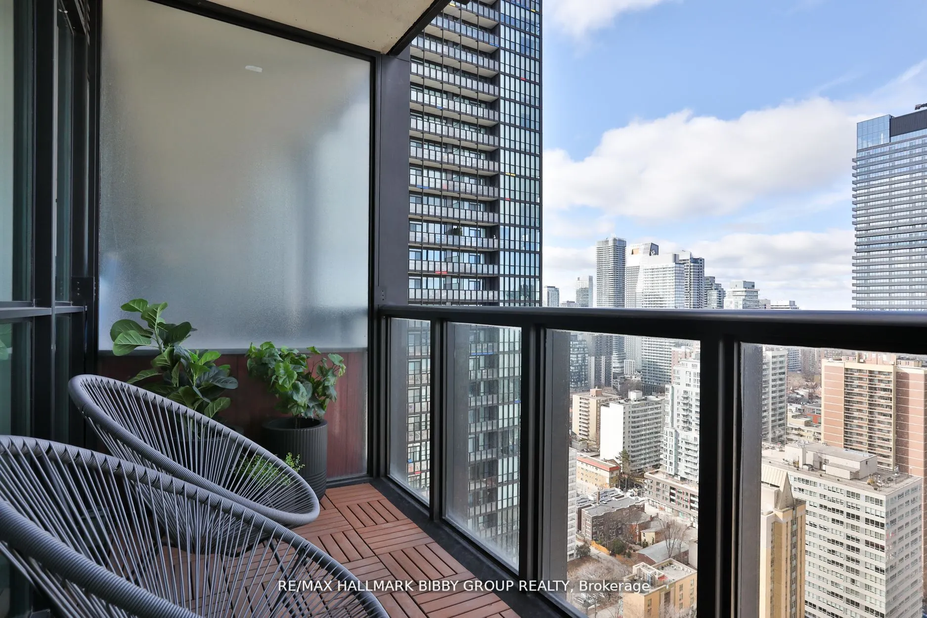 110 Charles Street E, #3106