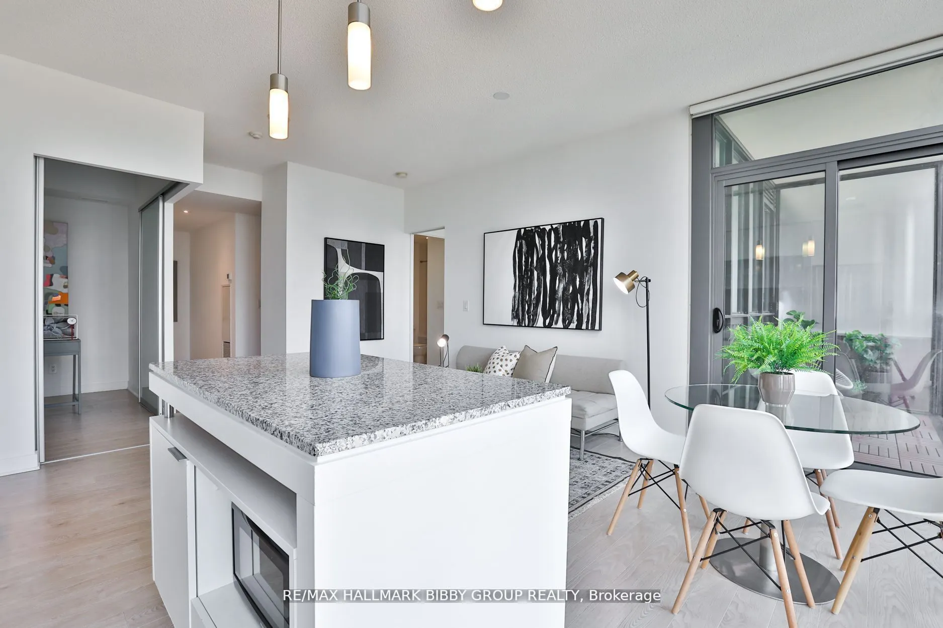 110 Charles Street E, #3106