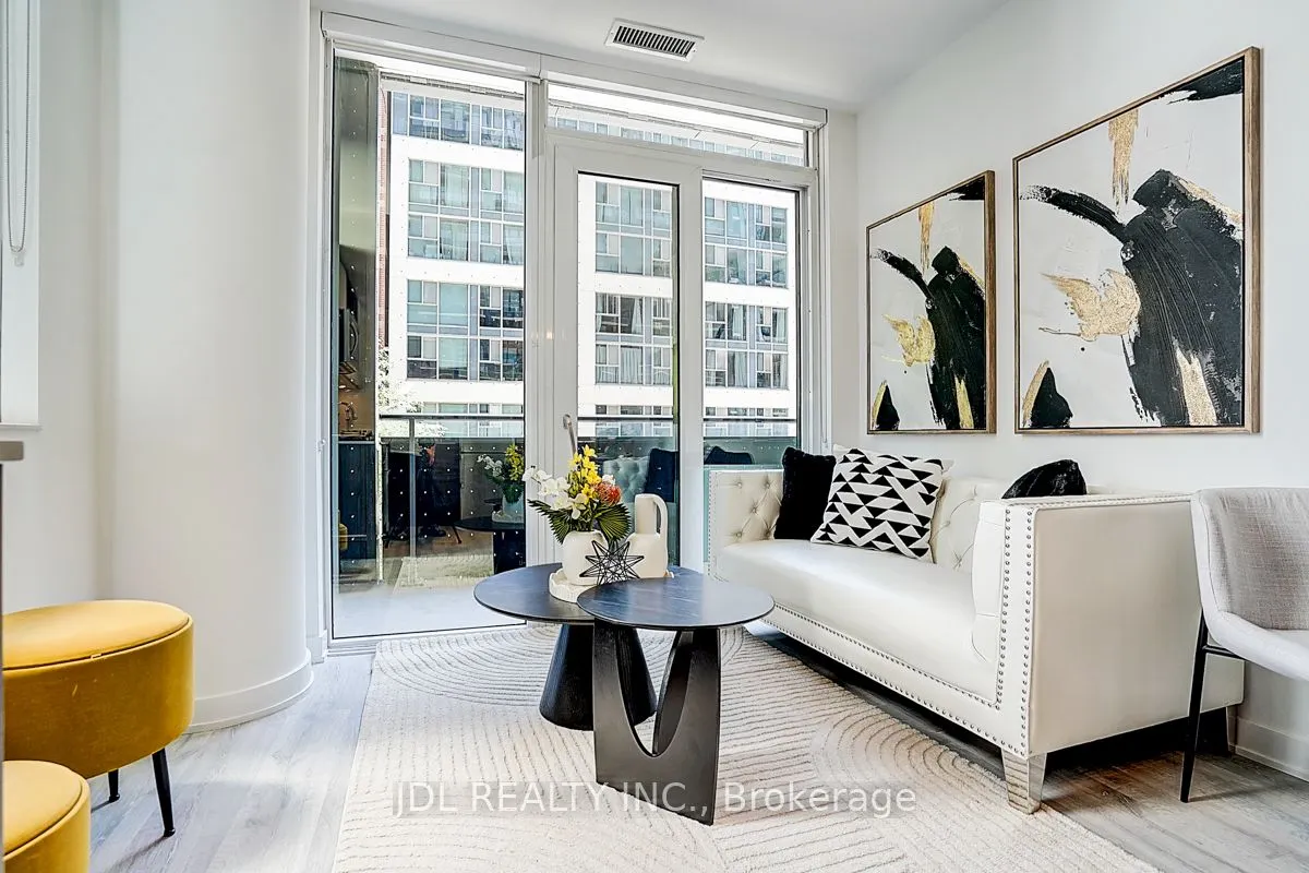 60 Princess Street, #202 SE