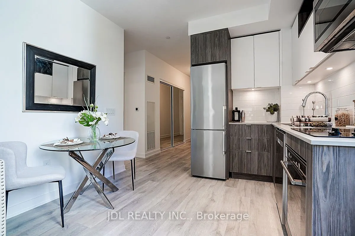 60 Princess Street, #202 SE