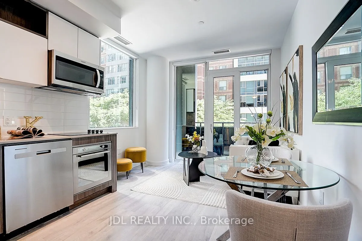 60 Princess Street, #202 SE