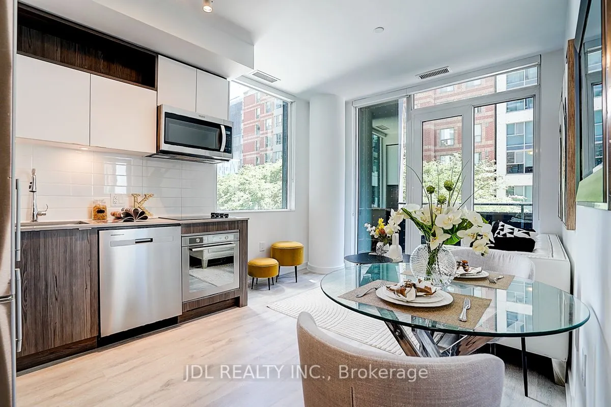 60 Princess Street, #202 SE