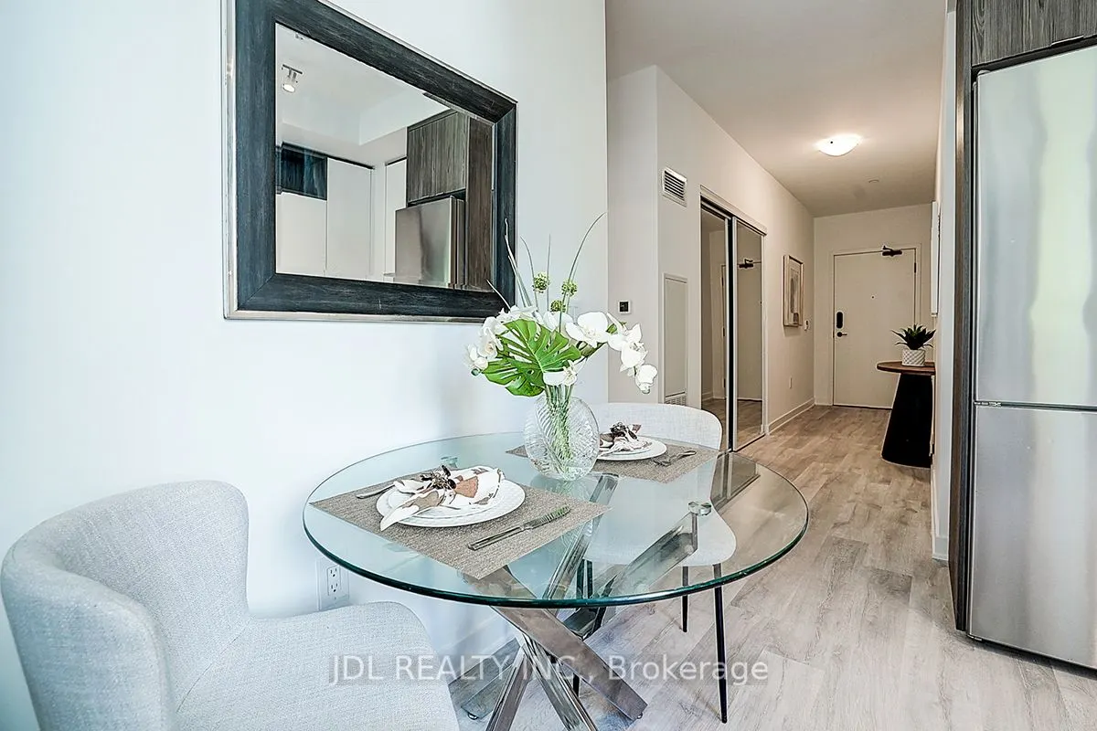 60 Princess Street, #202 SE