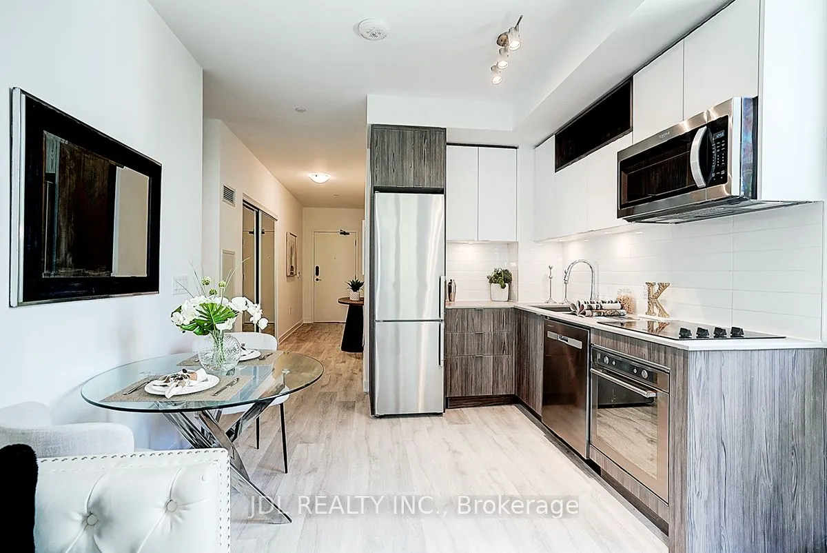 60 Princess Street, #202 SE