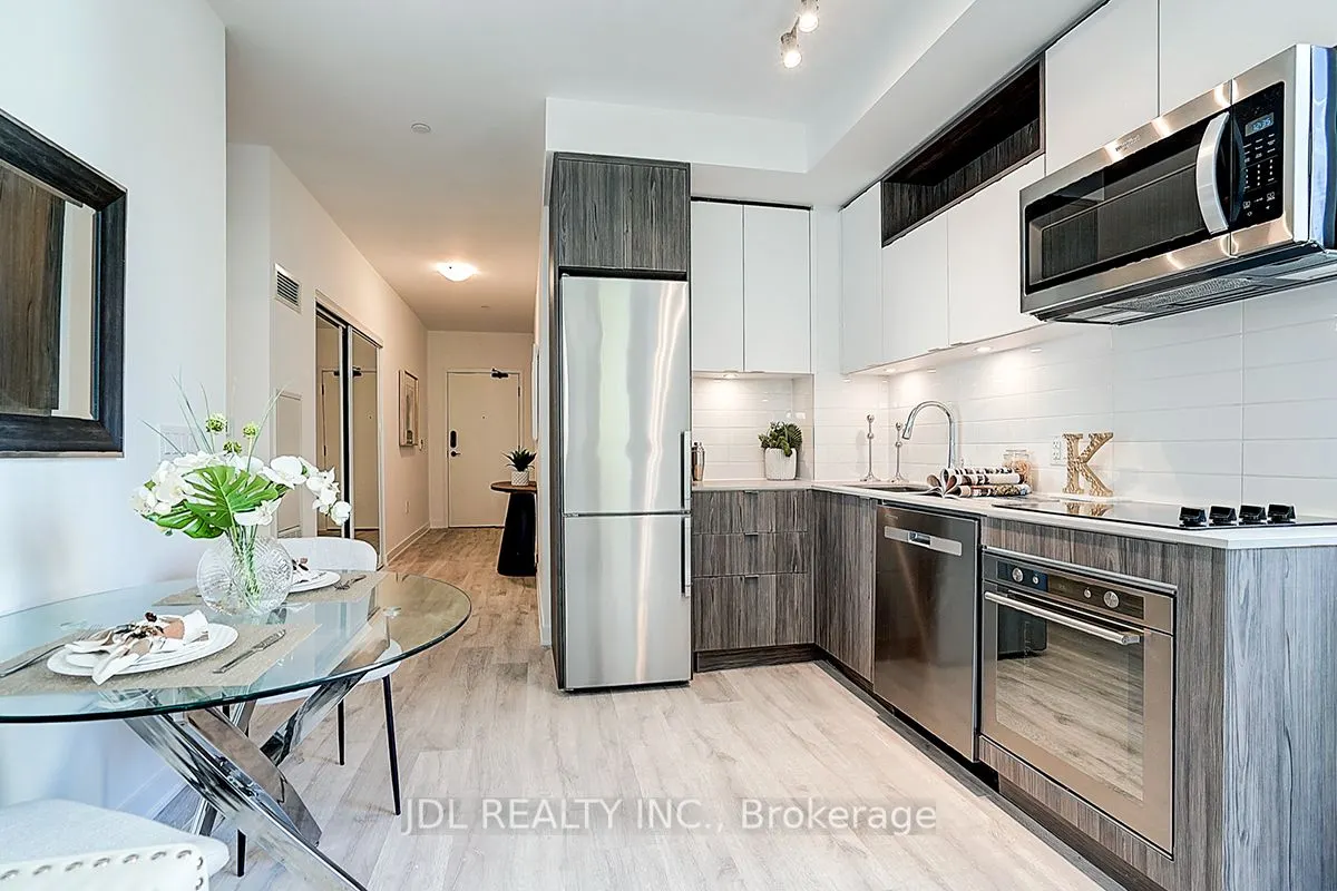 60 Princess Street, #202 SE