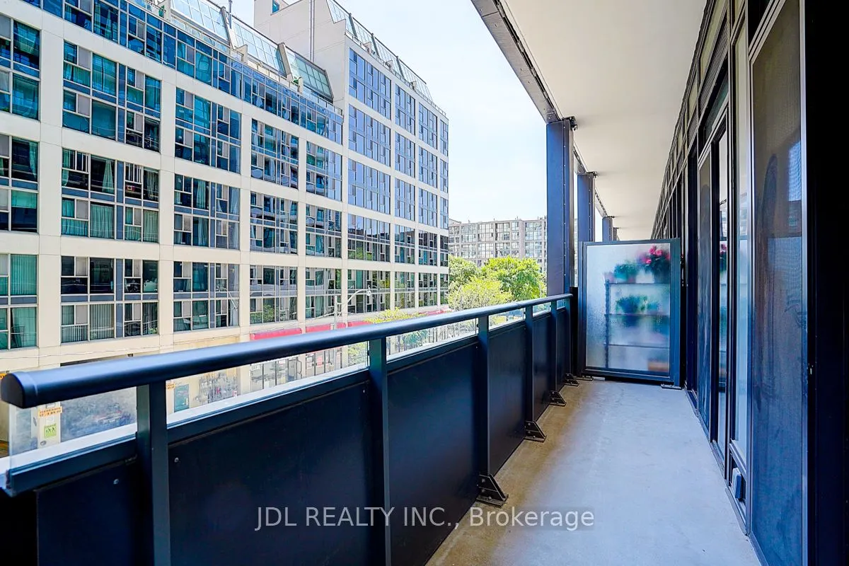 60 Princess Street, #202 SE
