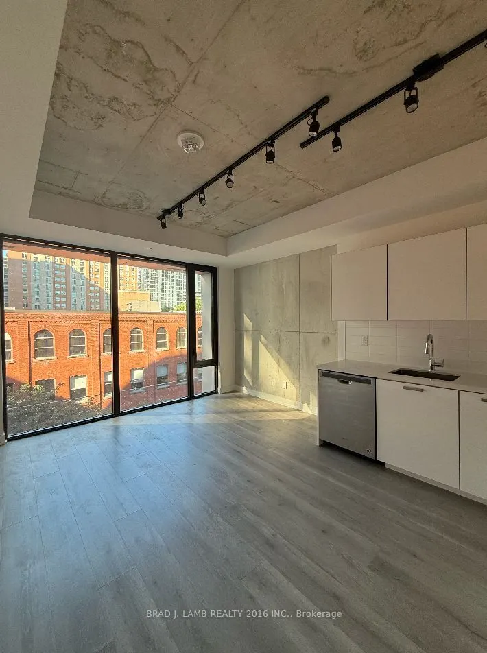 55 Ontario Street, #414