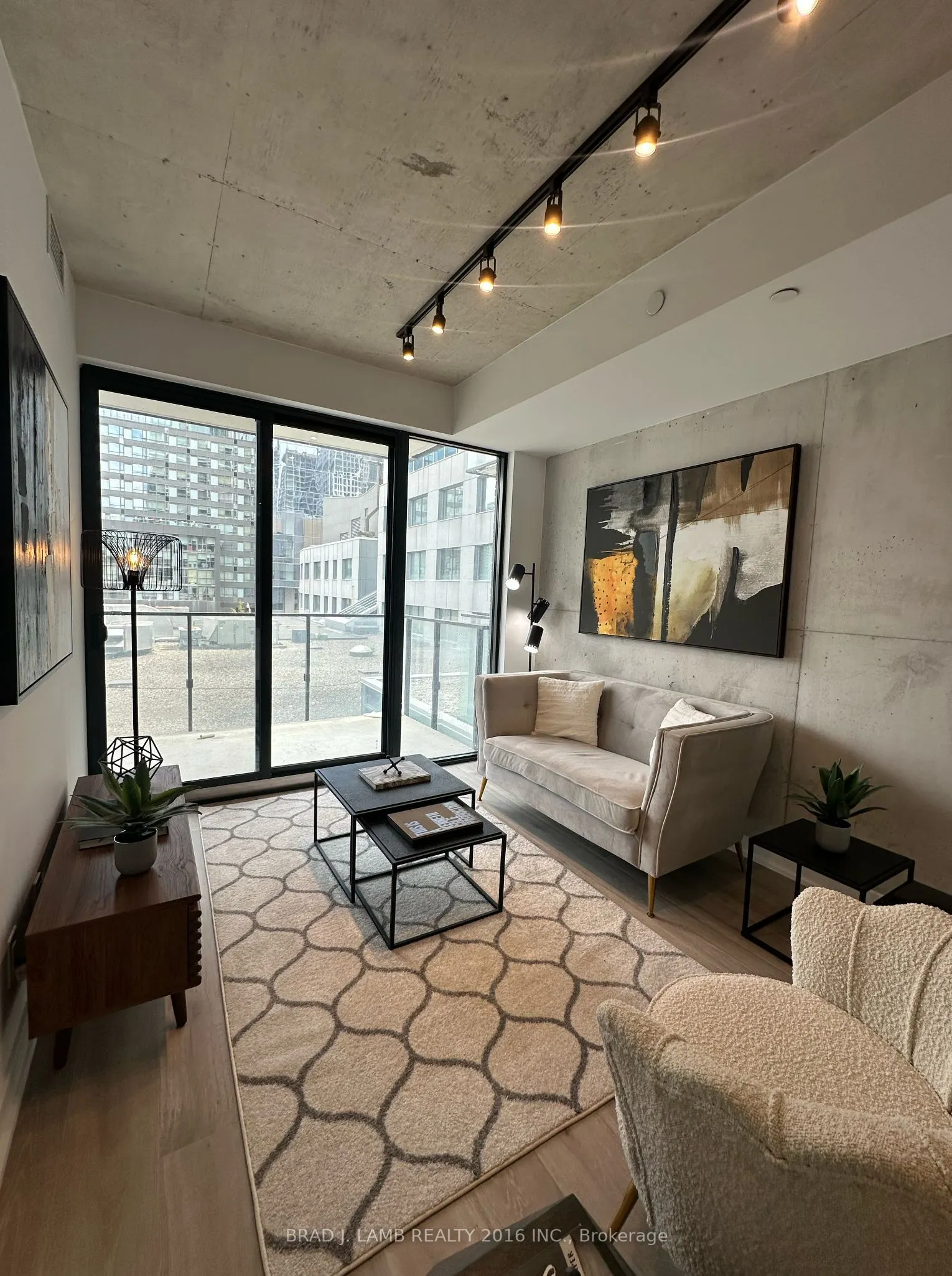 55 Ontario Street, #414