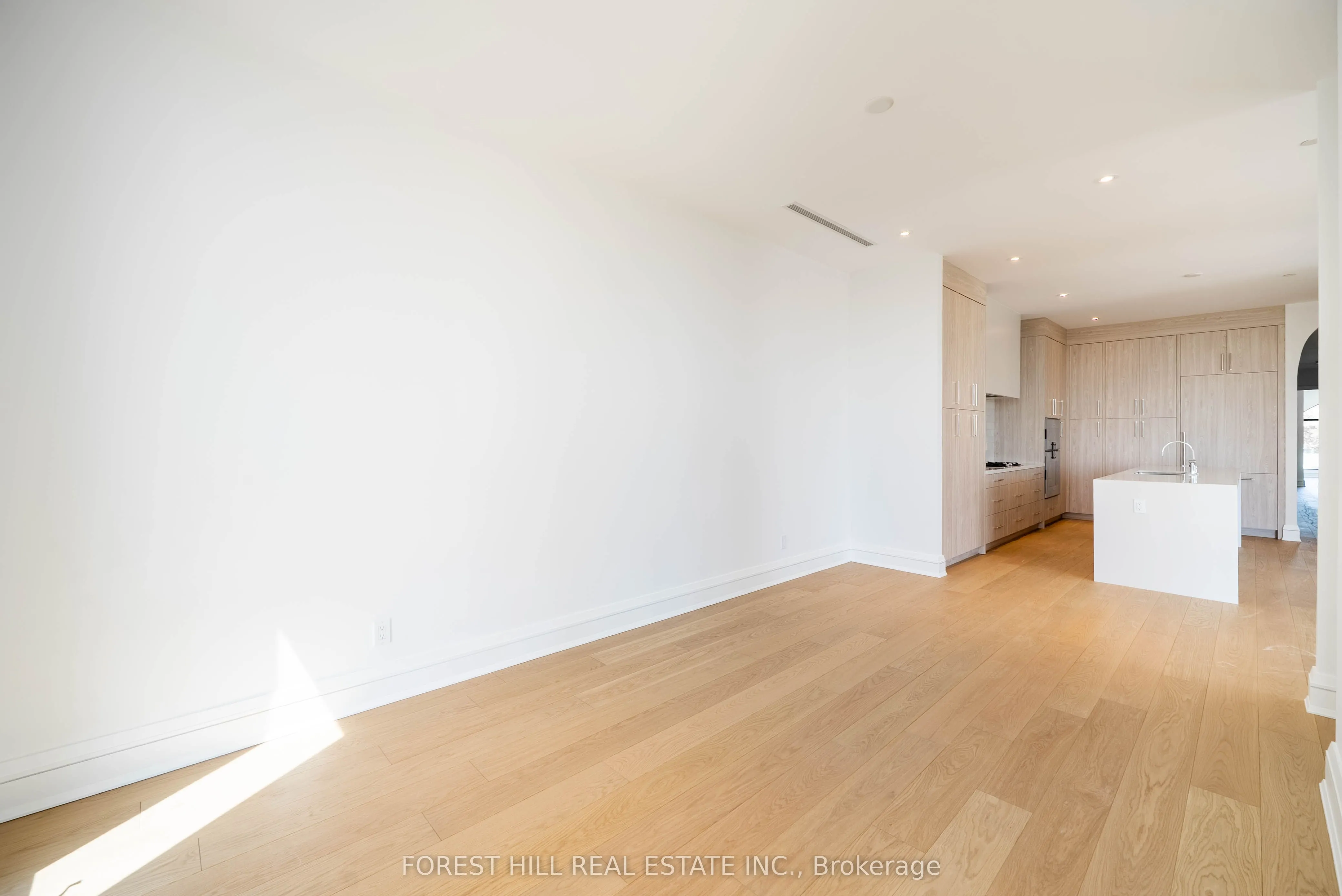 2010 Bathurst Street, #6A