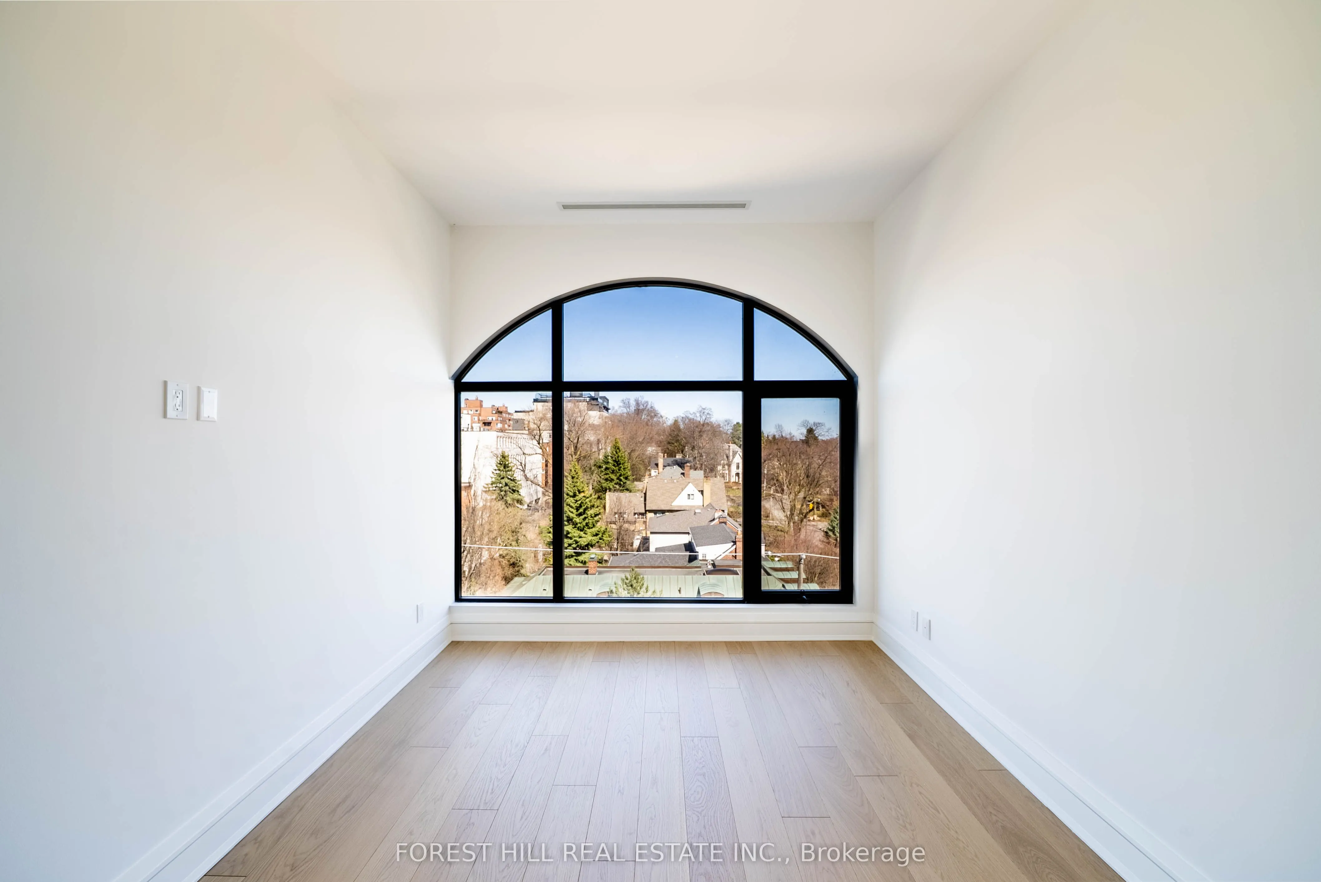 2010 Bathurst Street, #6A