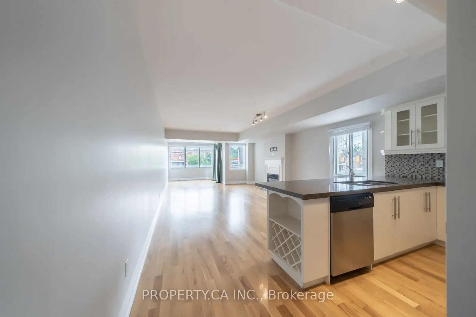 473 Dupont Street, #2