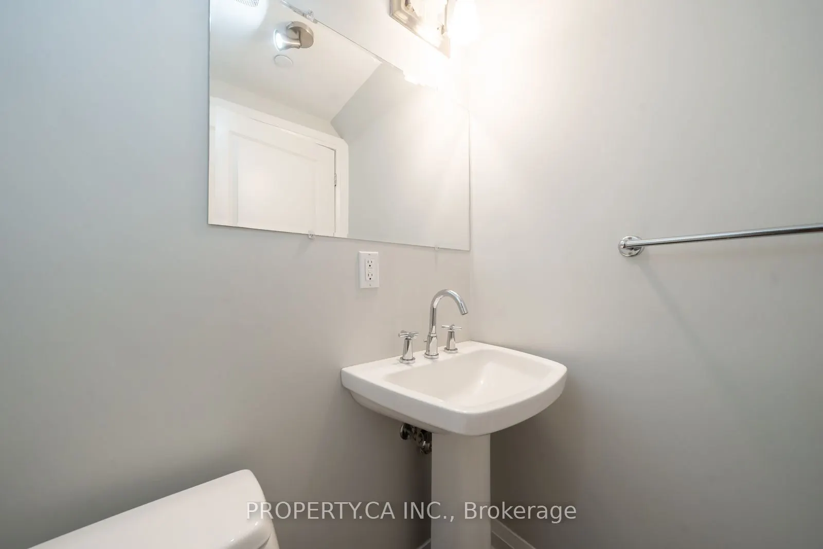 473 Dupont Street, #2