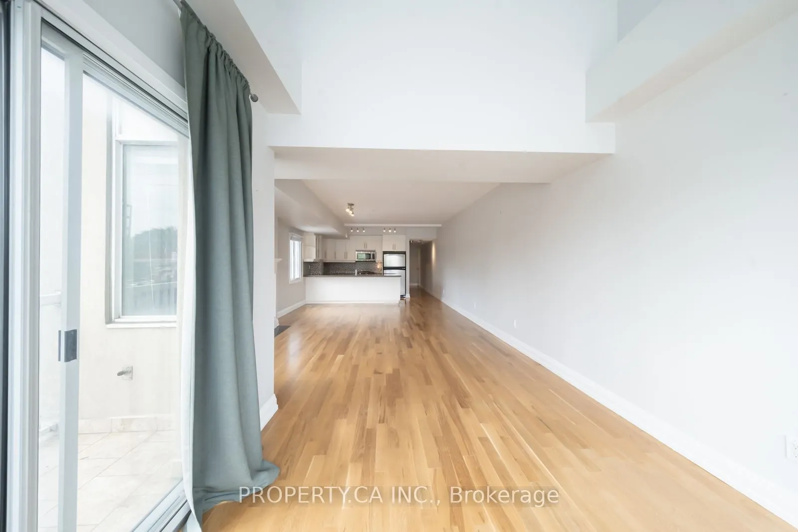 473 Dupont Street, #2