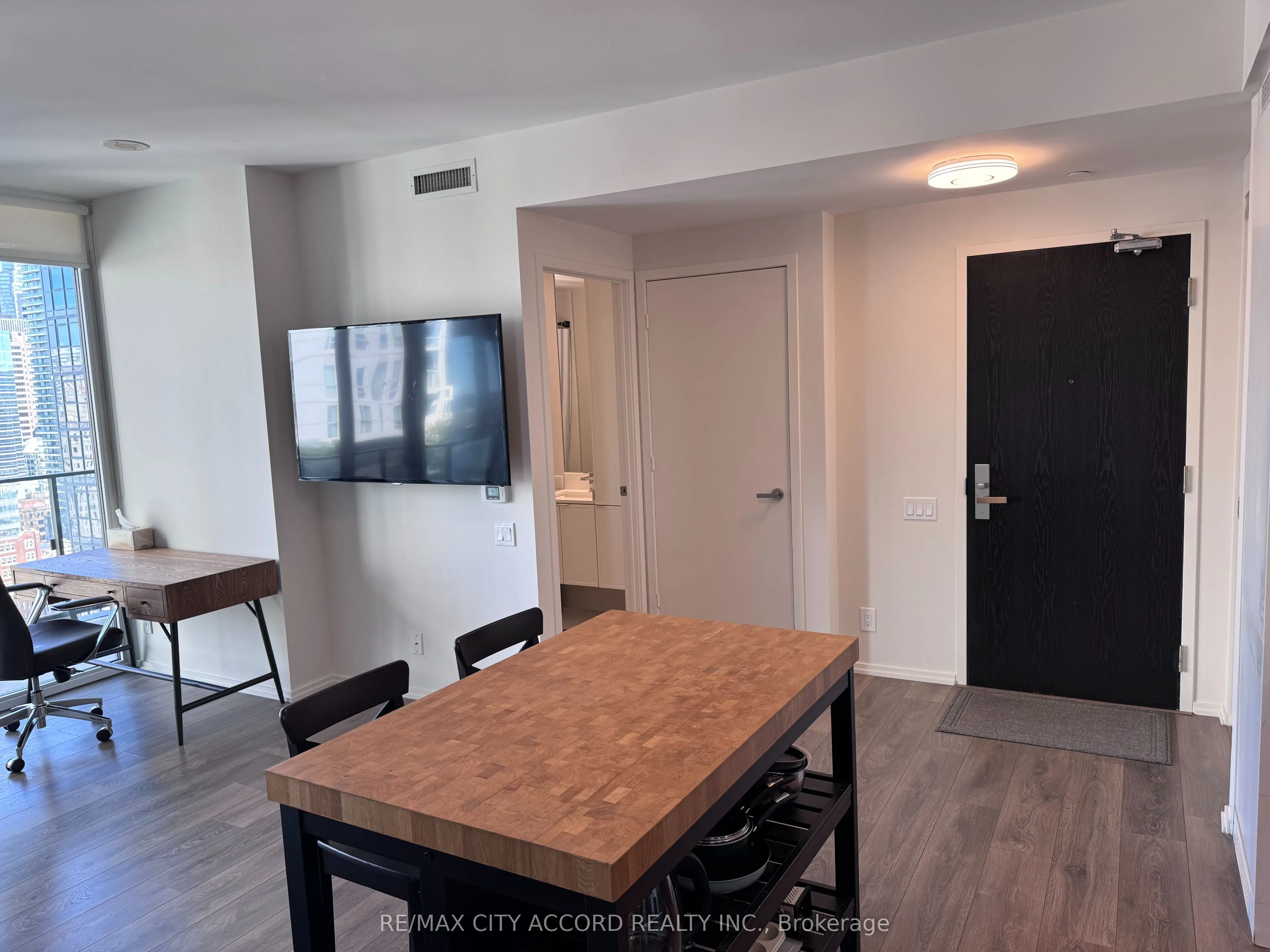 125 Peter Street, #1908