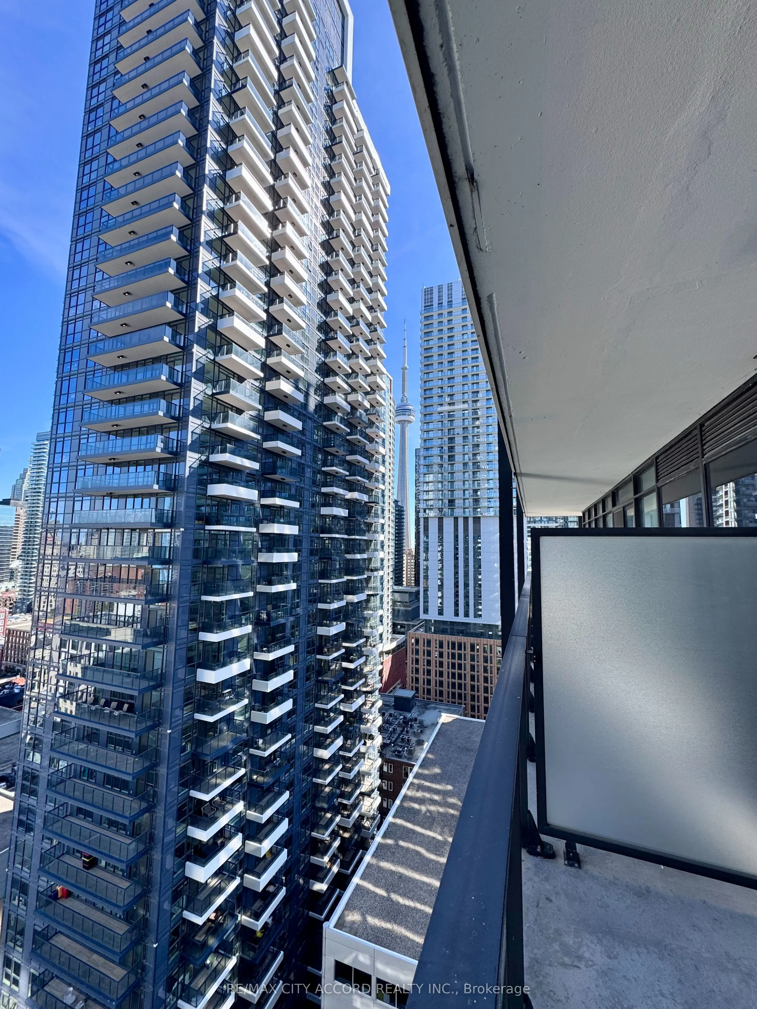 125 Peter Street, #1908