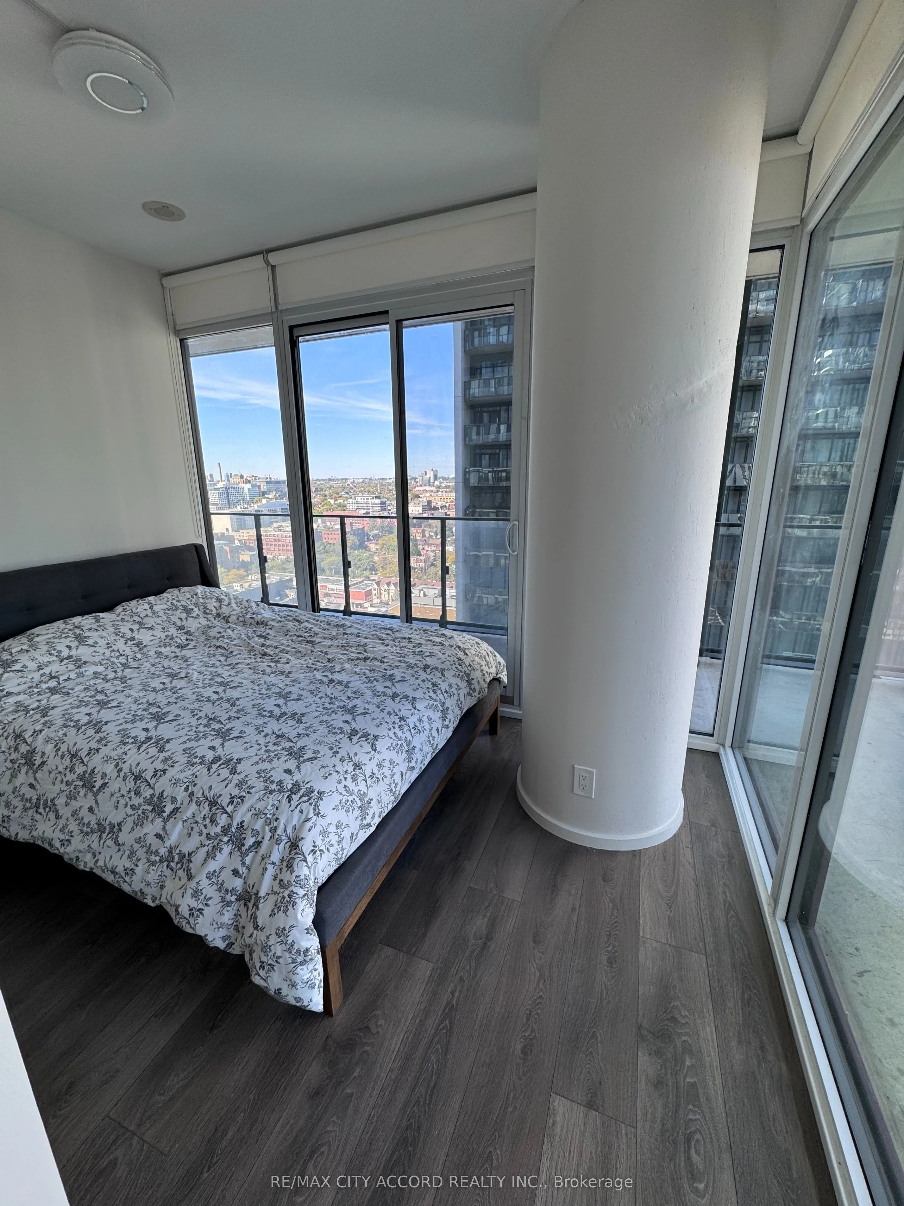 125 Peter Street, #1908