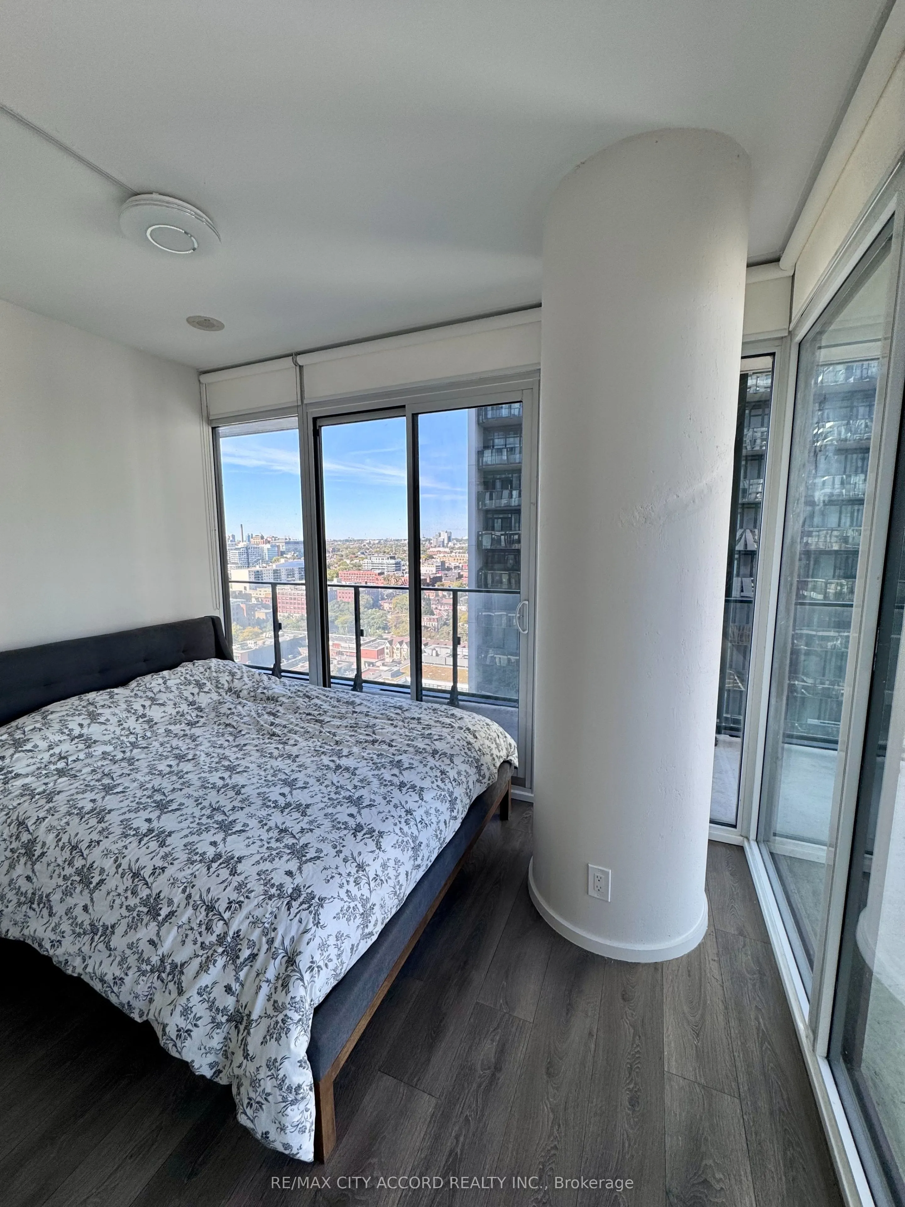 125 Peter Street, #1908