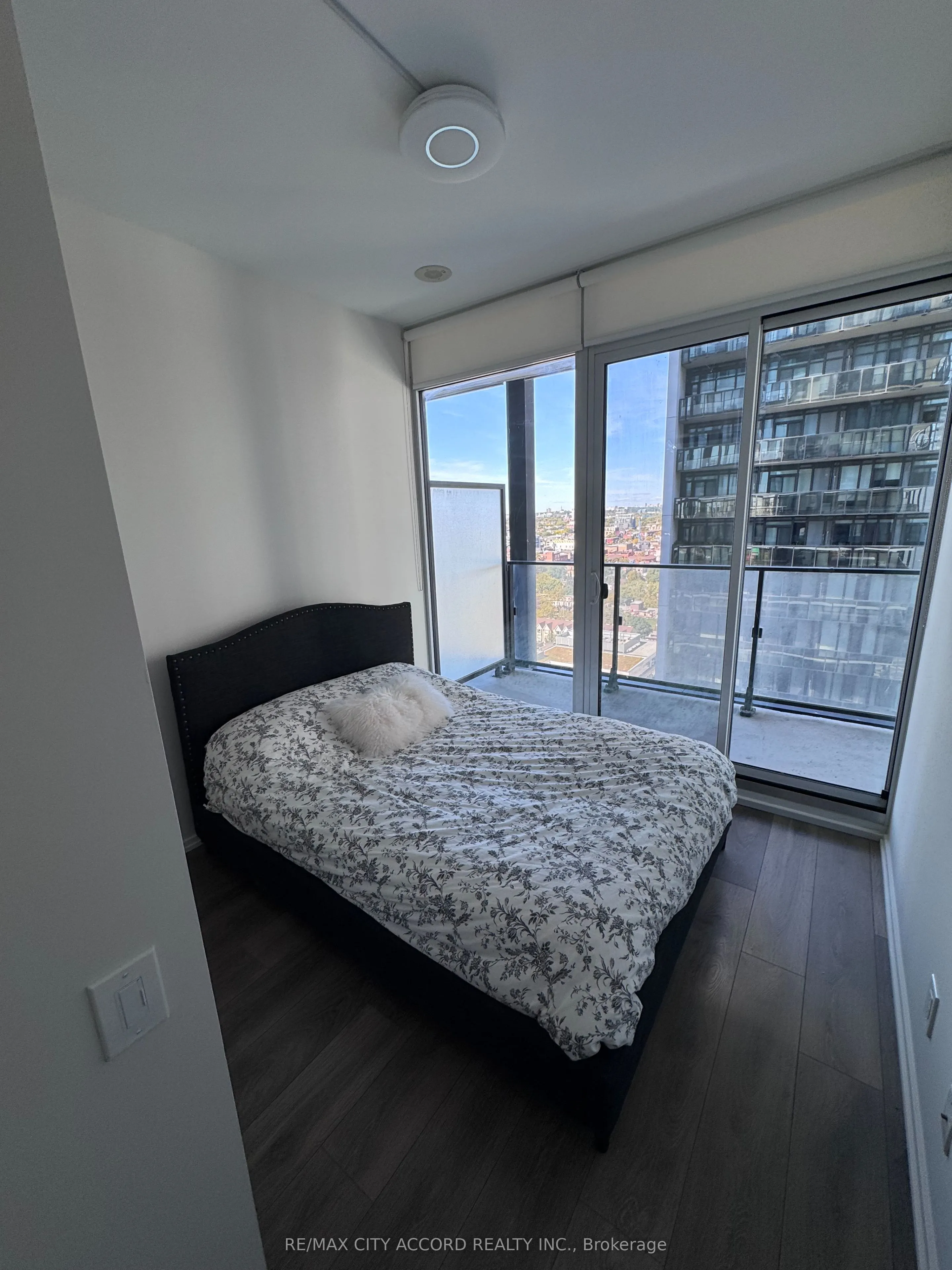 125 Peter Street, #1908