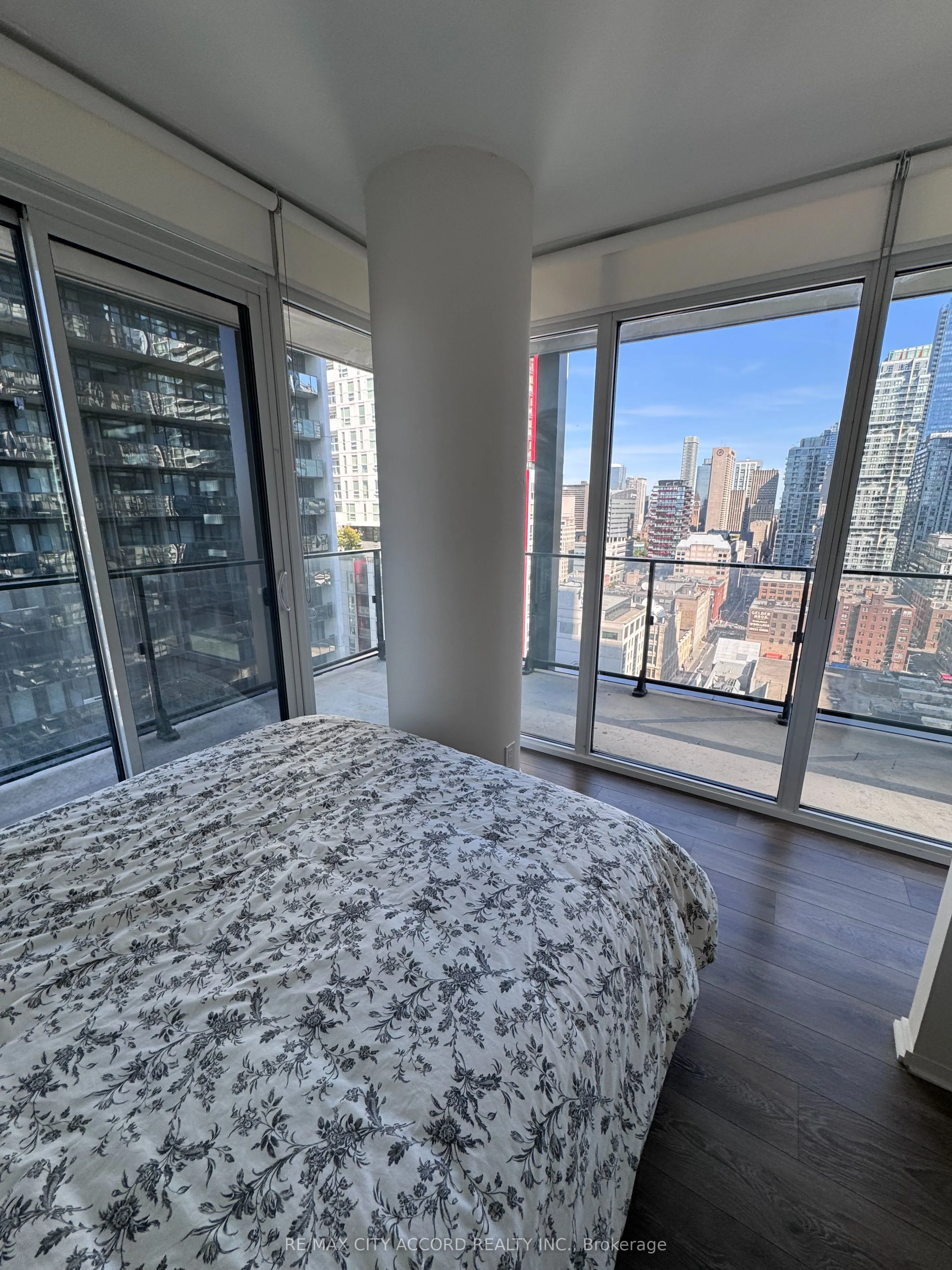 125 Peter Street, #1908
