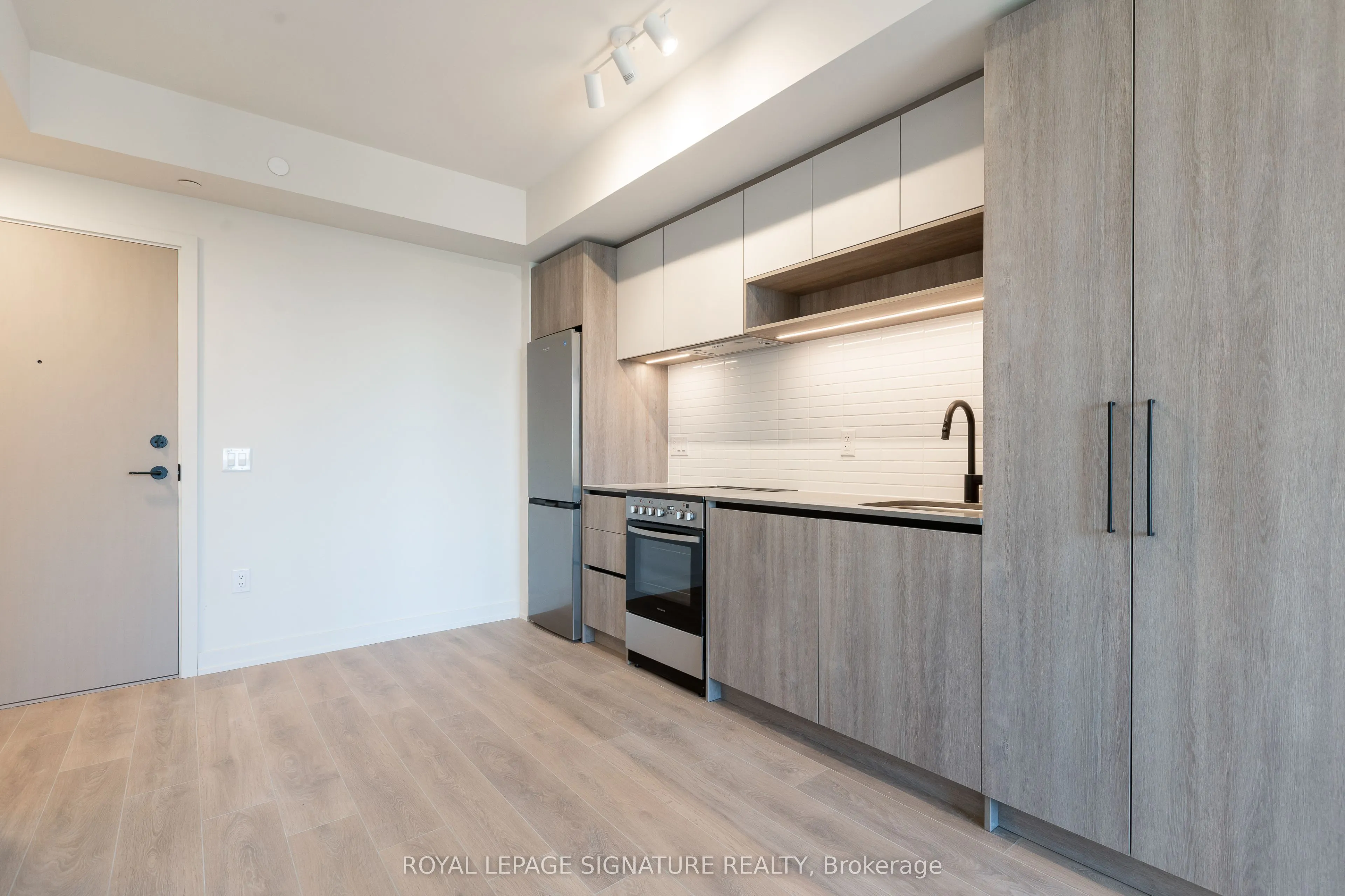 181 Sterling Rd Road, #1409