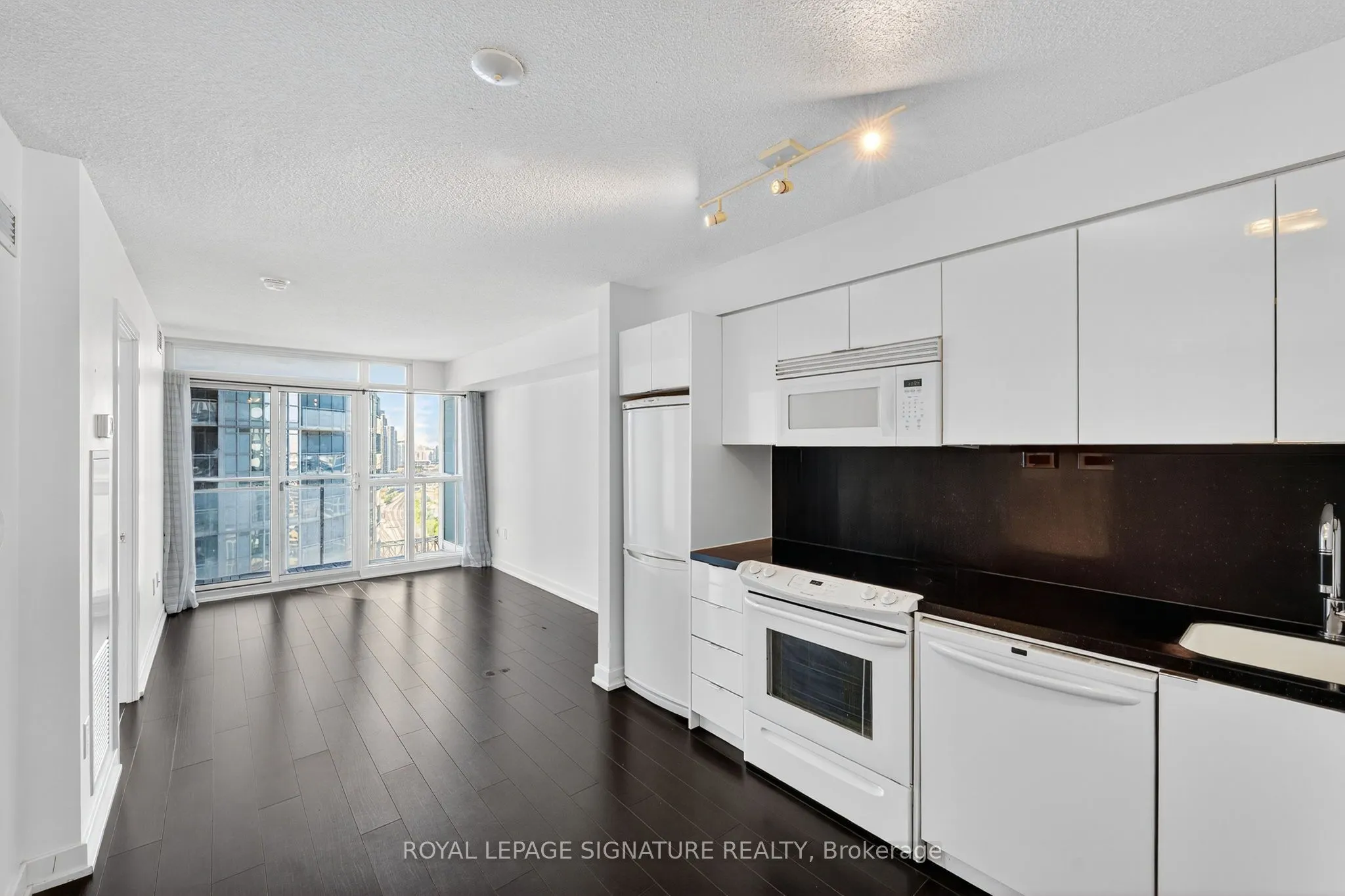 15 Iceboat Terrace, #2811