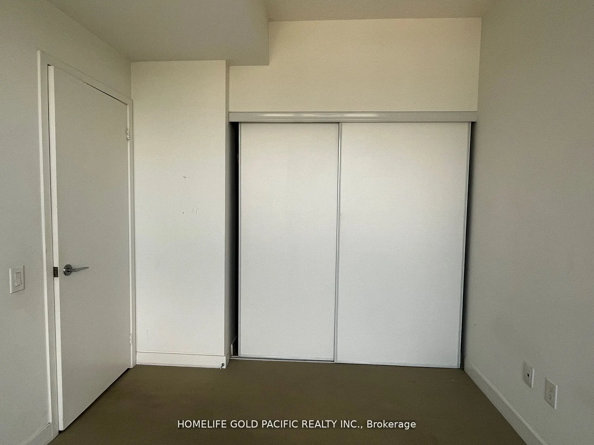 29 Singer Court, #2106