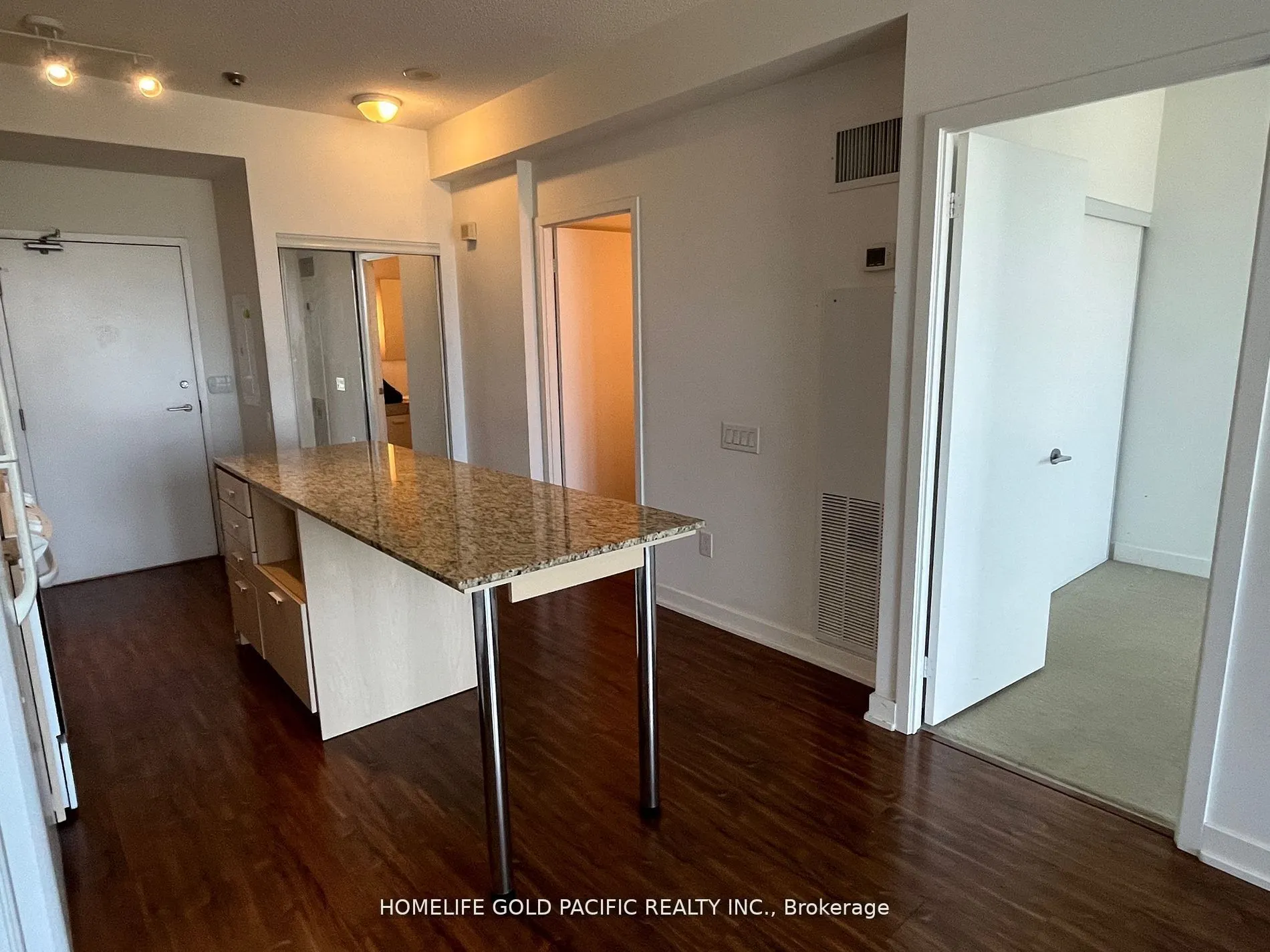 29 Singer Court, #2106