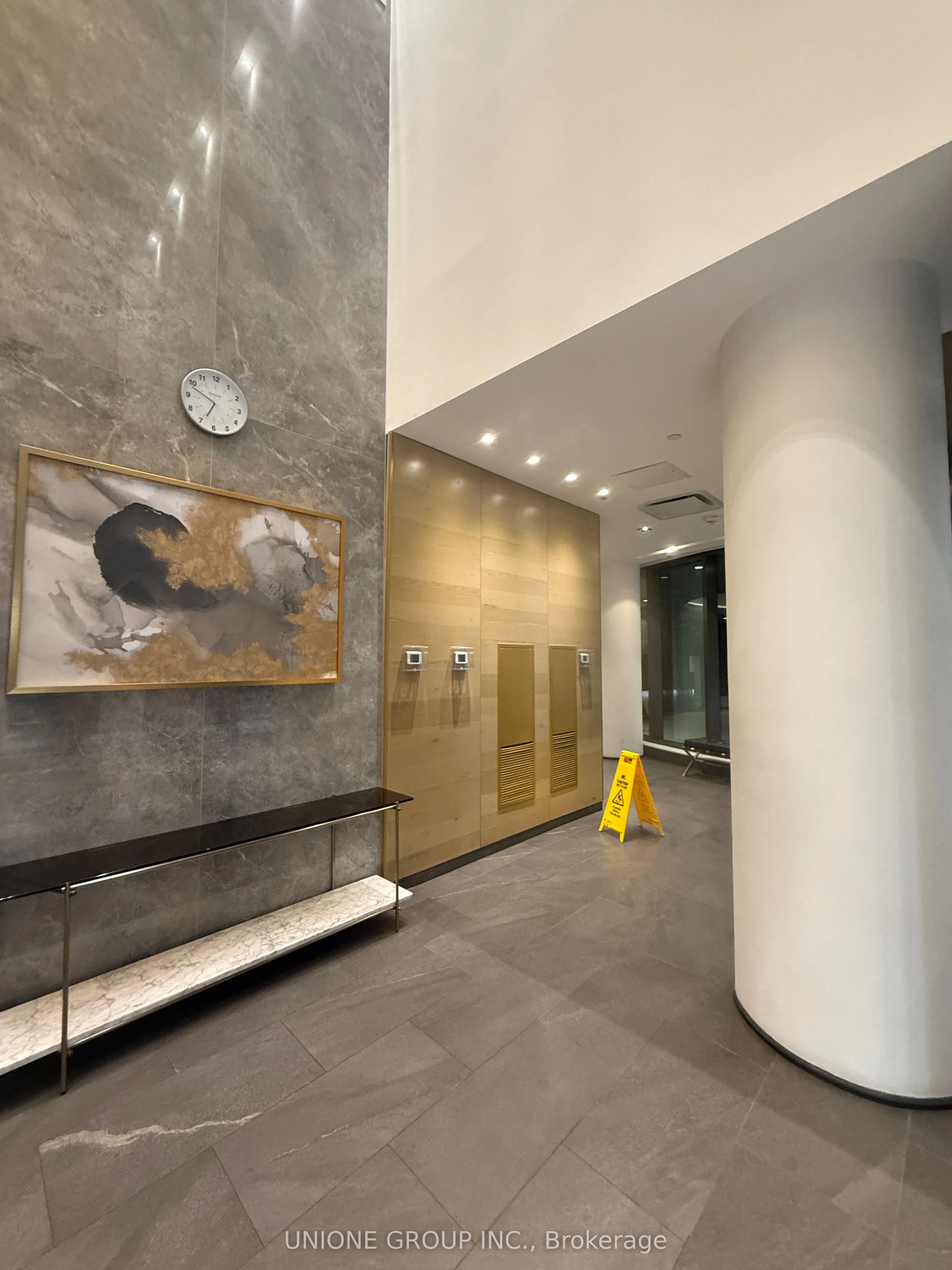 330 richmond Street W, #2608