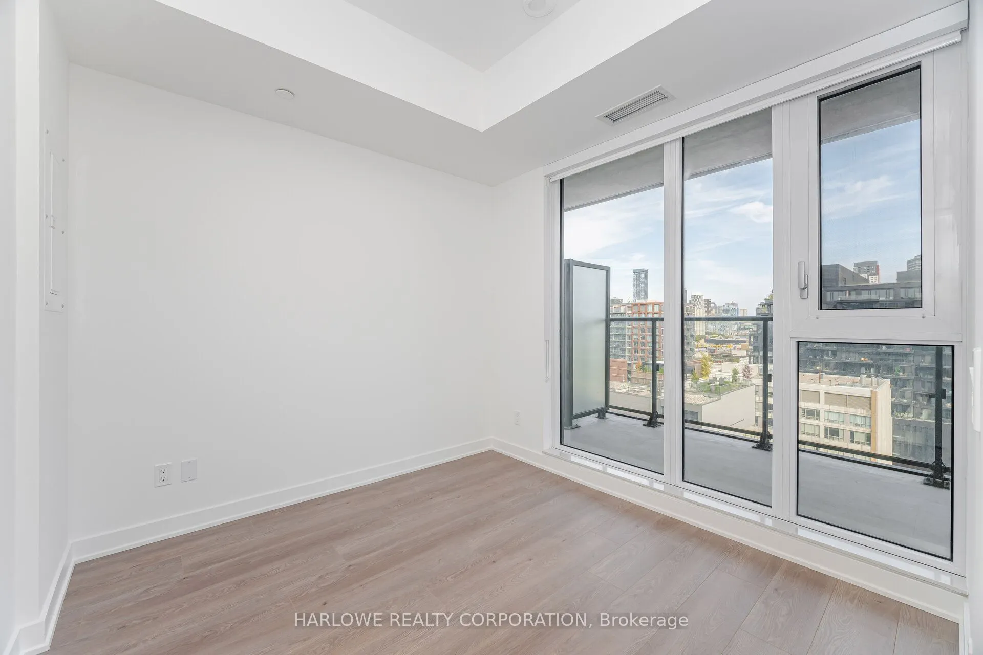 543 Richmond Street W, #1408