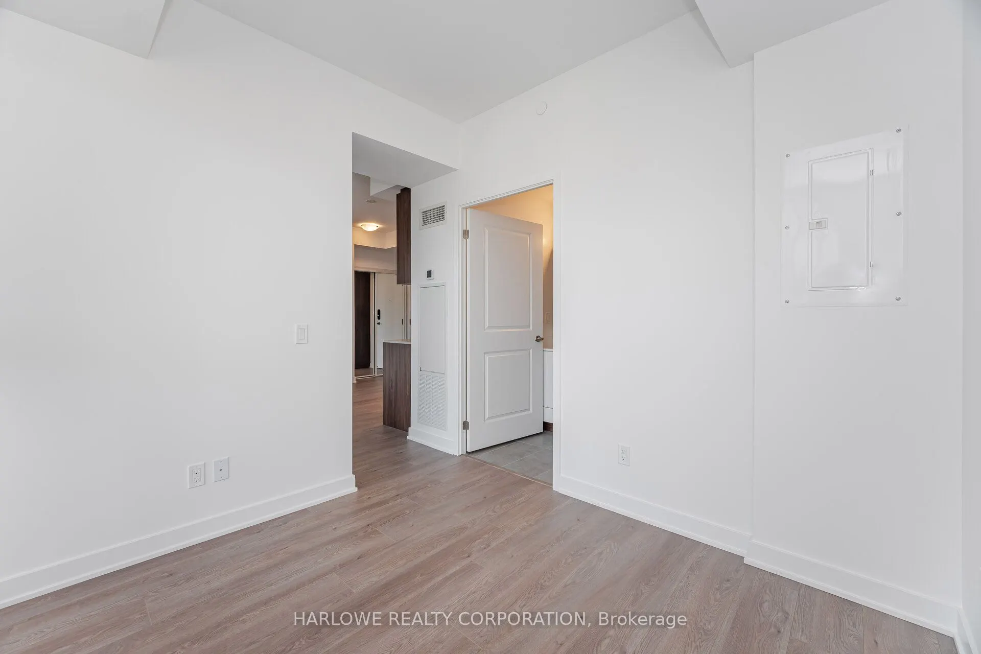 543 Richmond Street W, #1408