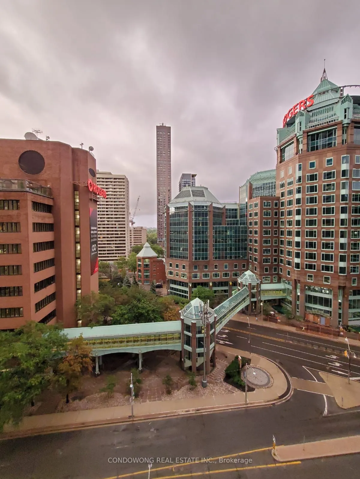 28 Ted Rogers Way, #1102